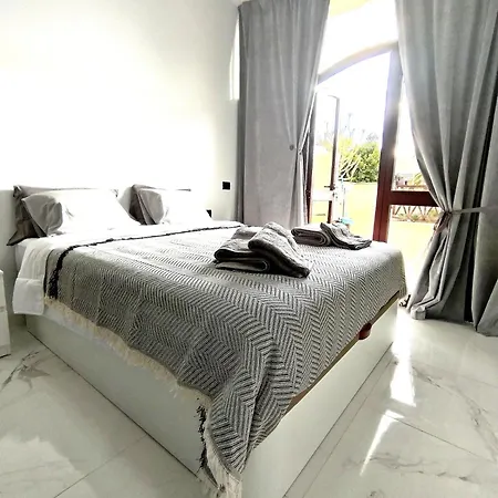Brisas Marina Apartment Costa Del Silencio